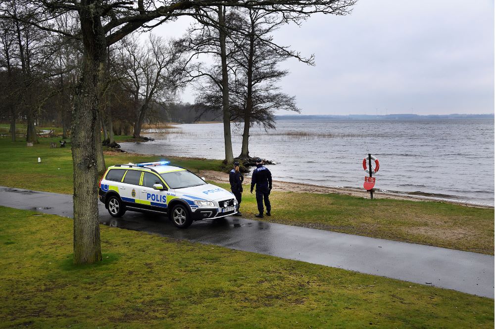 Polis vid Ringsjöns strand